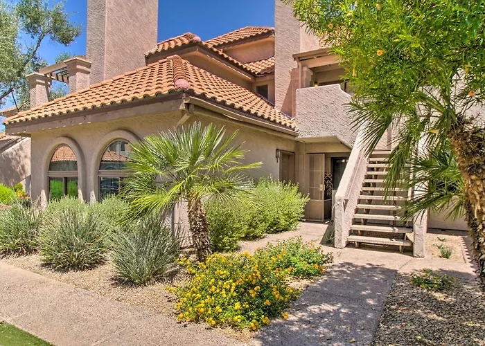 Walk To Park: Snowbird Haven W/ Pool In Holiday home *